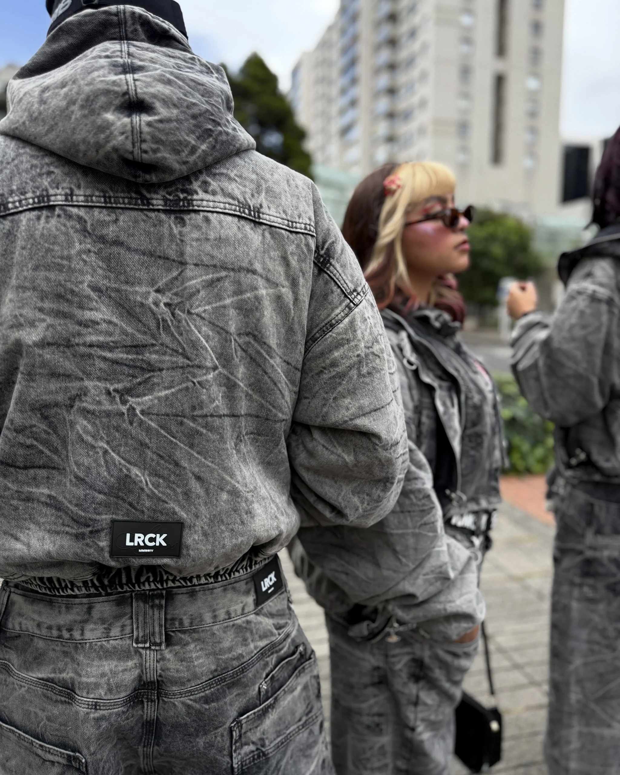 CHAQUETA BOXY FIT CAOS - Imagen 7